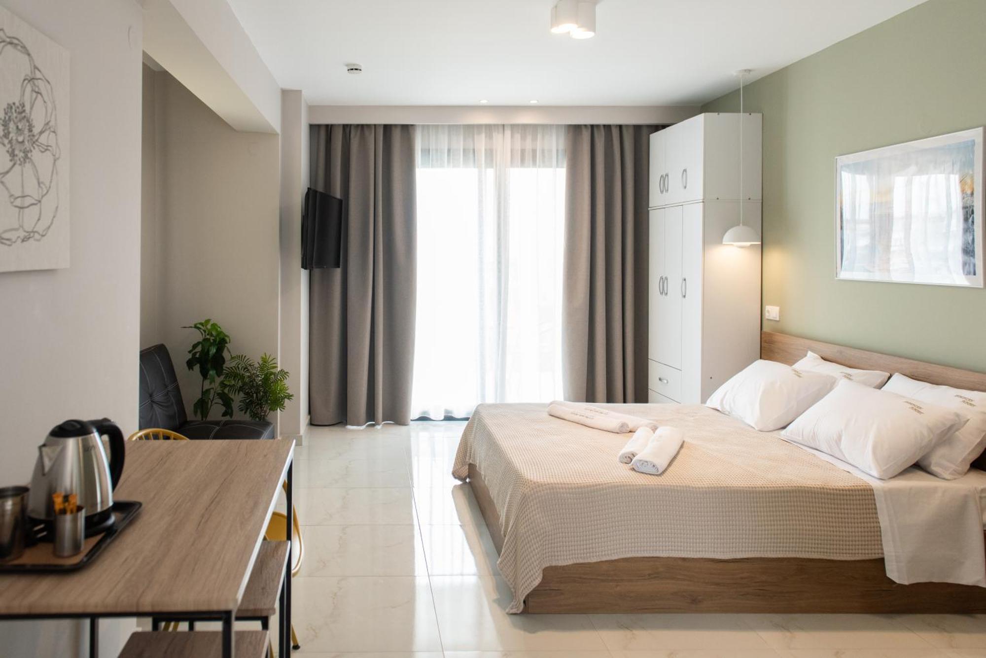 Апарт отель Sithonian Sunset Luxury - Nikiti Cozy Getaways Экстерьер фото